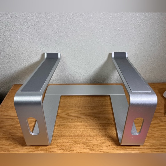 Computer Stand - Picture 3 of 4